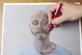 Процесот на поткастрување и бричење прикажан обратно