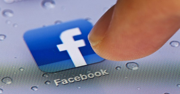 Скоро половина македонски корисници се на Фејсбук повеќе од 3 часа на ден