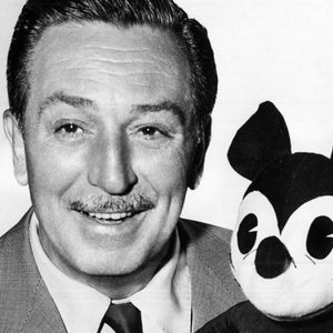 Walt disney was born in 1901. Уолт Дисней. Мужик с усами из мультика Волт Дисней.