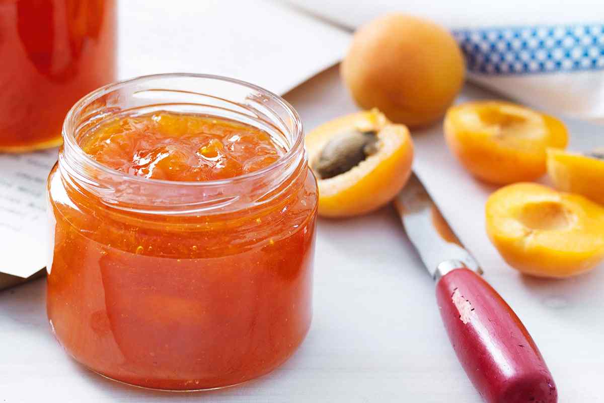 Едноставен, но толку вкусен: Рецепт за џем од кајсии